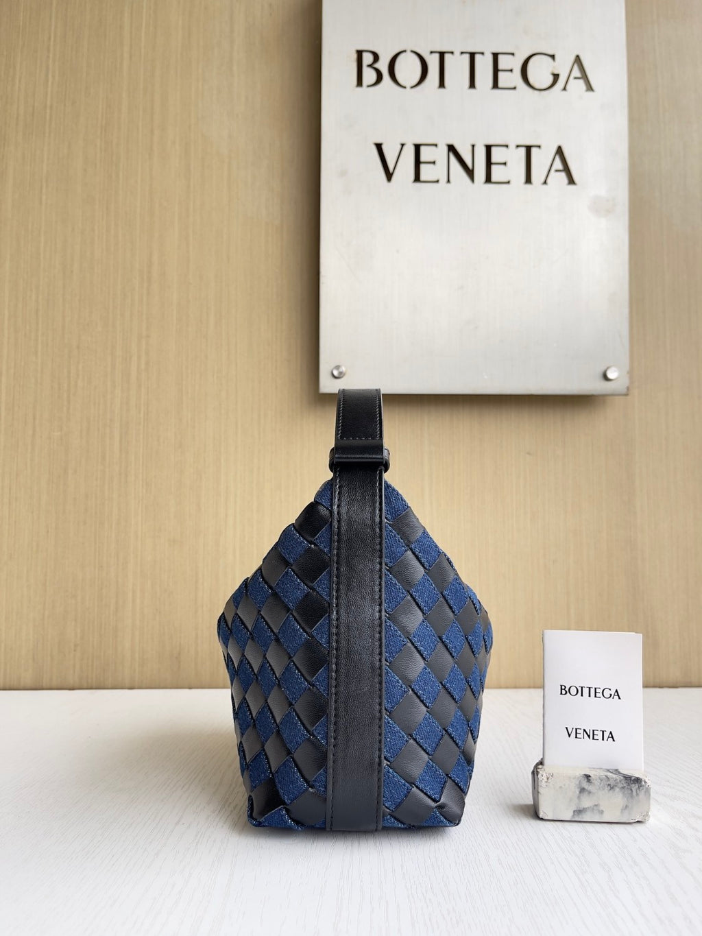 Bottega Veneta Wallace Women's Fashion Casual Color Block Knit Handbag With Adjustable Snap Closure And Zipper Opening Bag Bags 796393V48V14156 #79514