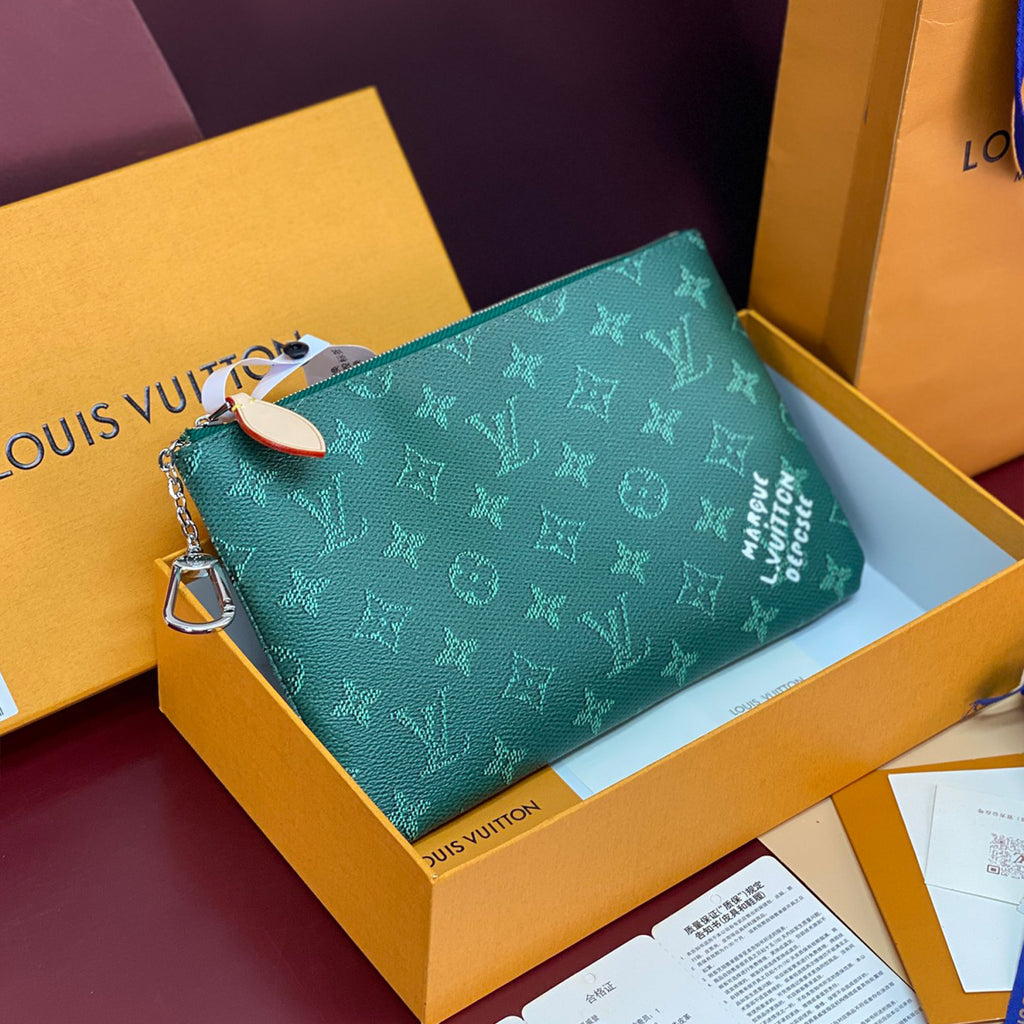 LOUIS VUITTON Medium Key Wallet Monogram Heritage Canvas Chain Hook Zipper Mini Wallet Bag Bags  Key Pouch M27109 #82262A
