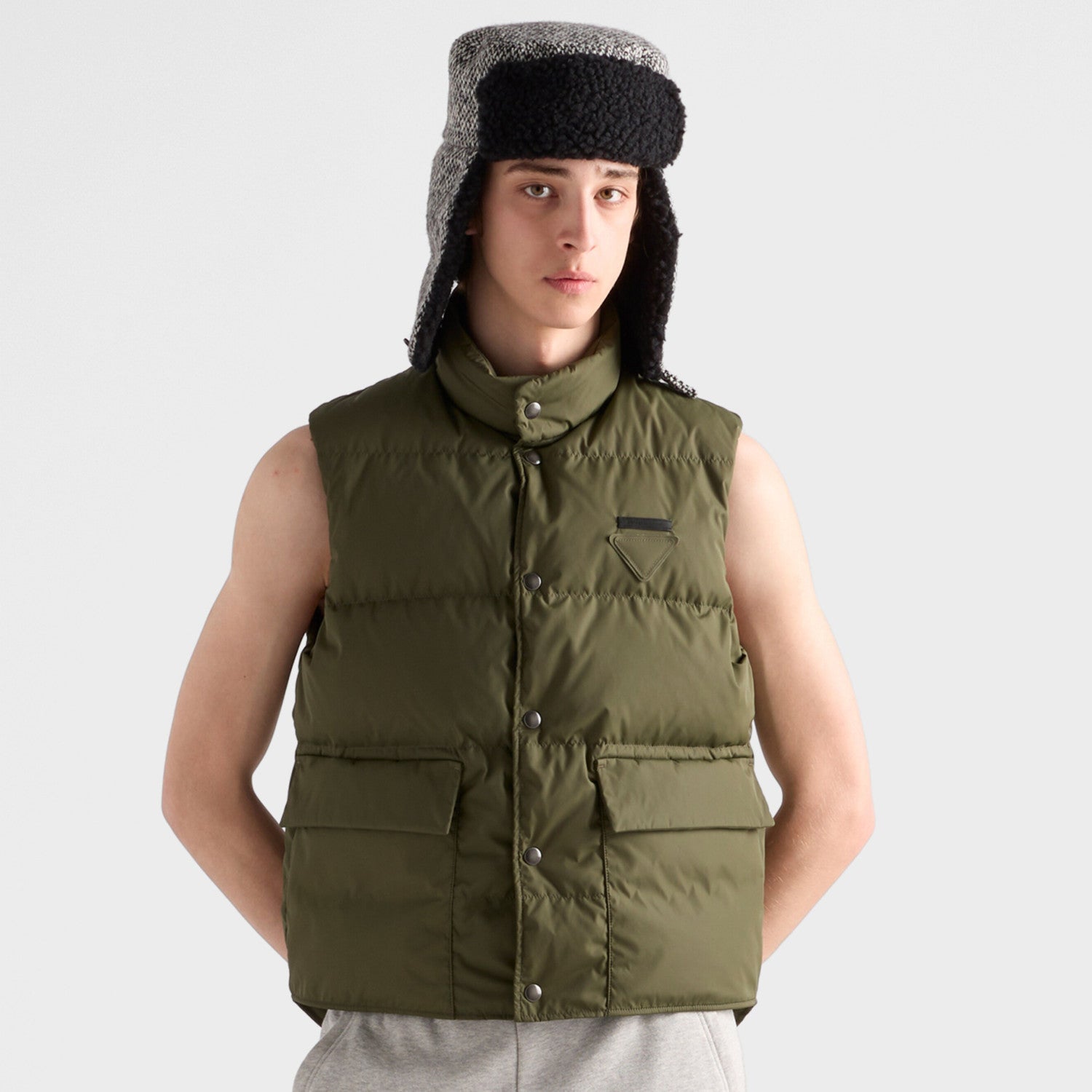 Prada Men's Fall/Winter Fashion Casual High Neck Single Button Solid Color Logo Triangle Patch Decorated Vest #79331