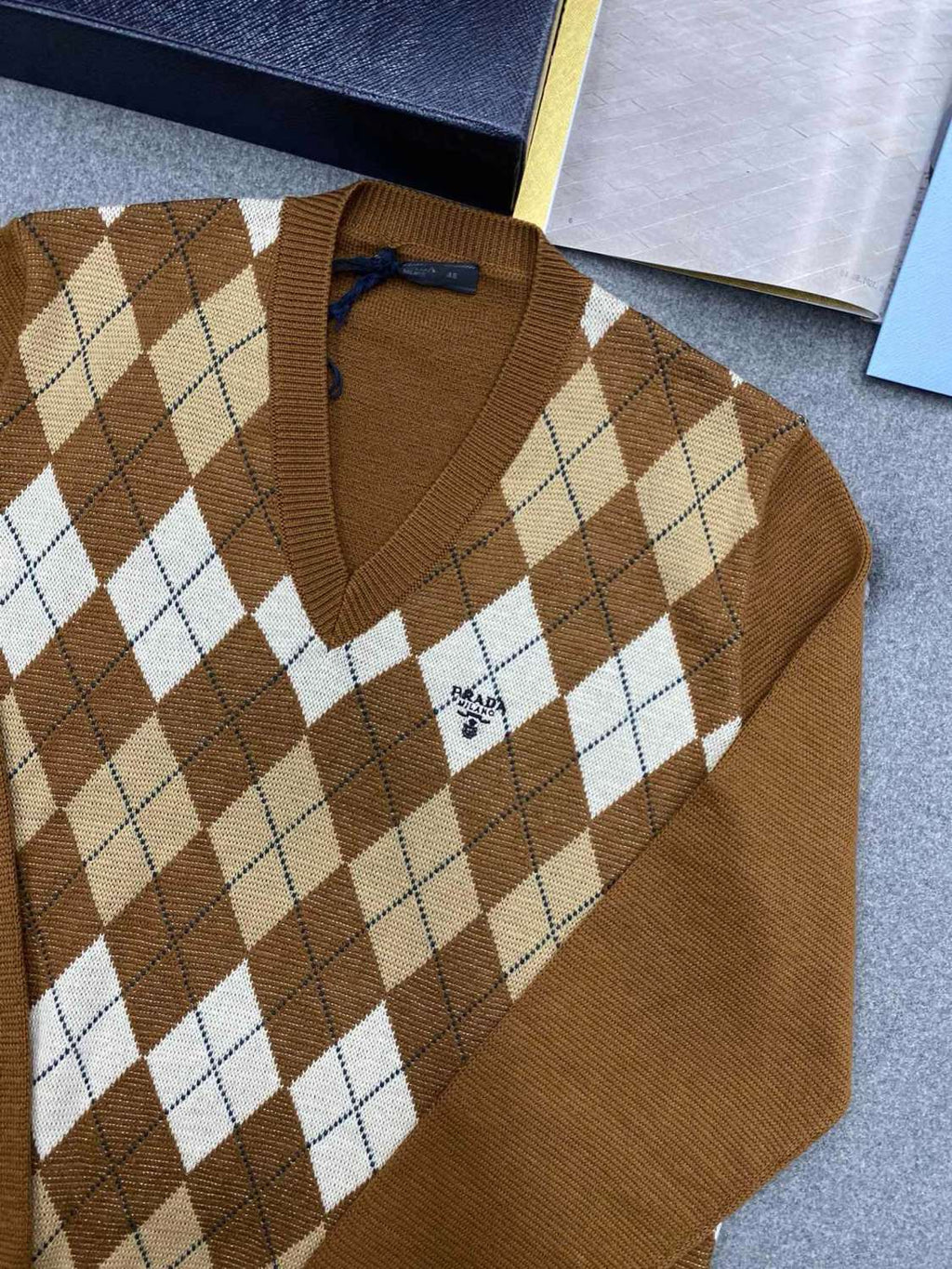 Prada Men's Spring And Fall Brown Diamond Applique V-neck Knitted Wool Casual Long Sleeved Sweater #73612