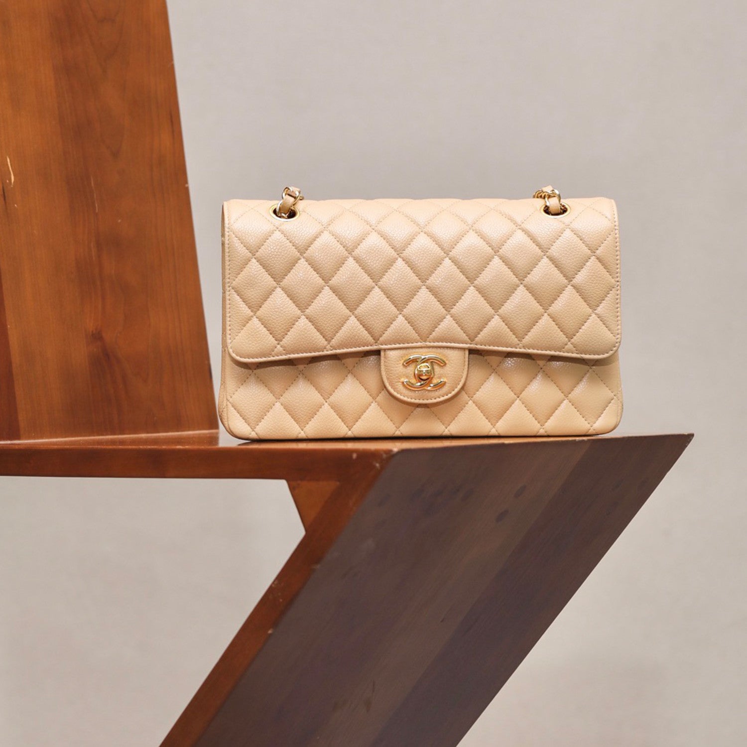 Chanel Classic Flap CF 23/25 Classic Chain Grainy Calfskin Mouth Cover Bag Shoulder Crossbody Medium Large Women's Beige Bag Bags A01112-Y01864-21209 #81232