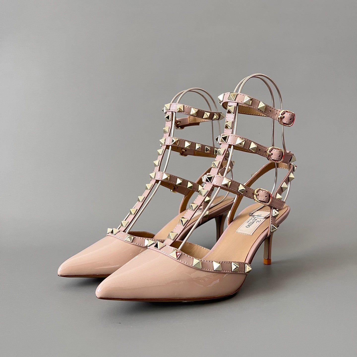 Valentino Rockstud Caged Pump 65mm Poudre #334615