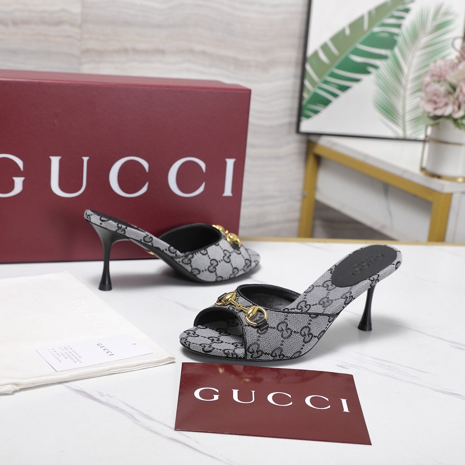 Gucci Leather Chain Decorated High Heel Sandals #387634