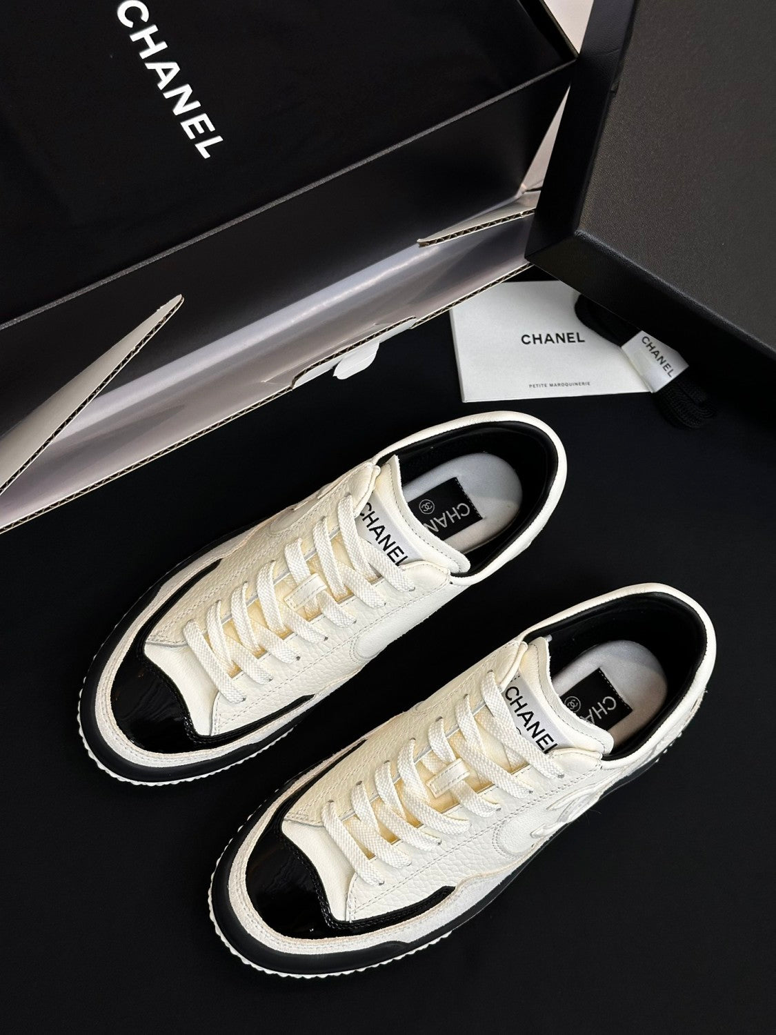Chanel Thin-soled Sneakers Moral Training Shoes #382625