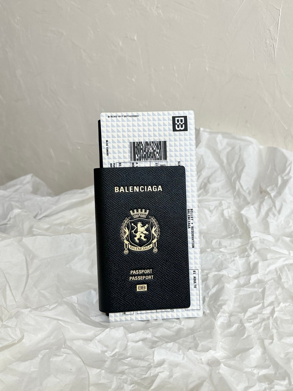Balenciaga Men's Solid Color Alphabet Logo Embossed Lambskin Passport Case Wallet Cell Phone Bag Bags #195349