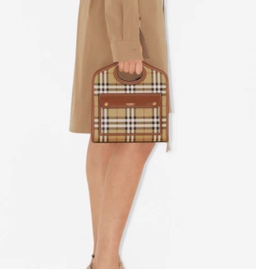 Burberry Classic Checked Clutch Bag Pocket New Colourways Fashionable Trendy Retro Crossbody Bag 8066166 Bags #196256