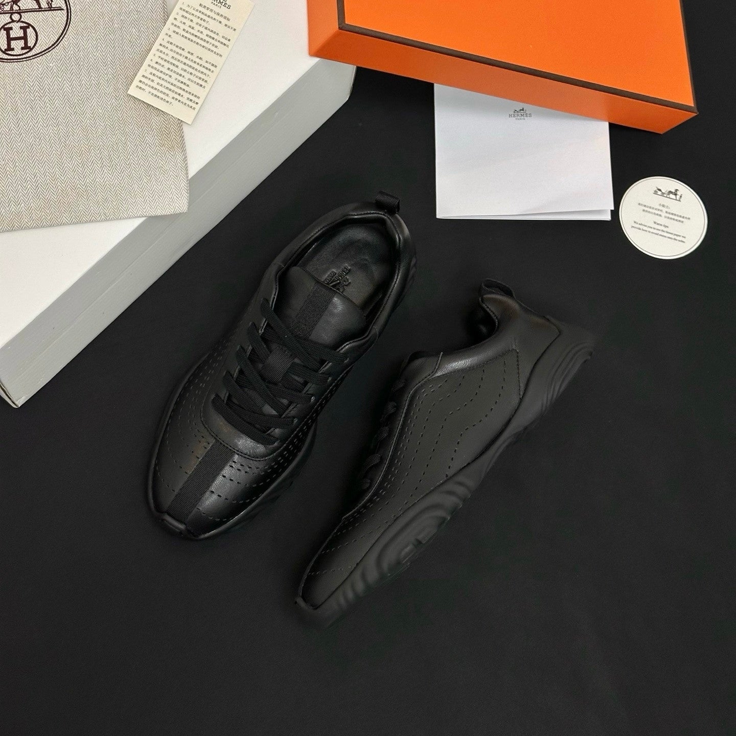 Hermès Neon sneaker #388692