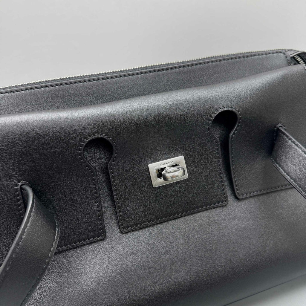 Balenciaga Bel Air Men's Solid Color Distressed Silver Metal Accessory Cowhide Messenger Bag Shoulder Bags #77339