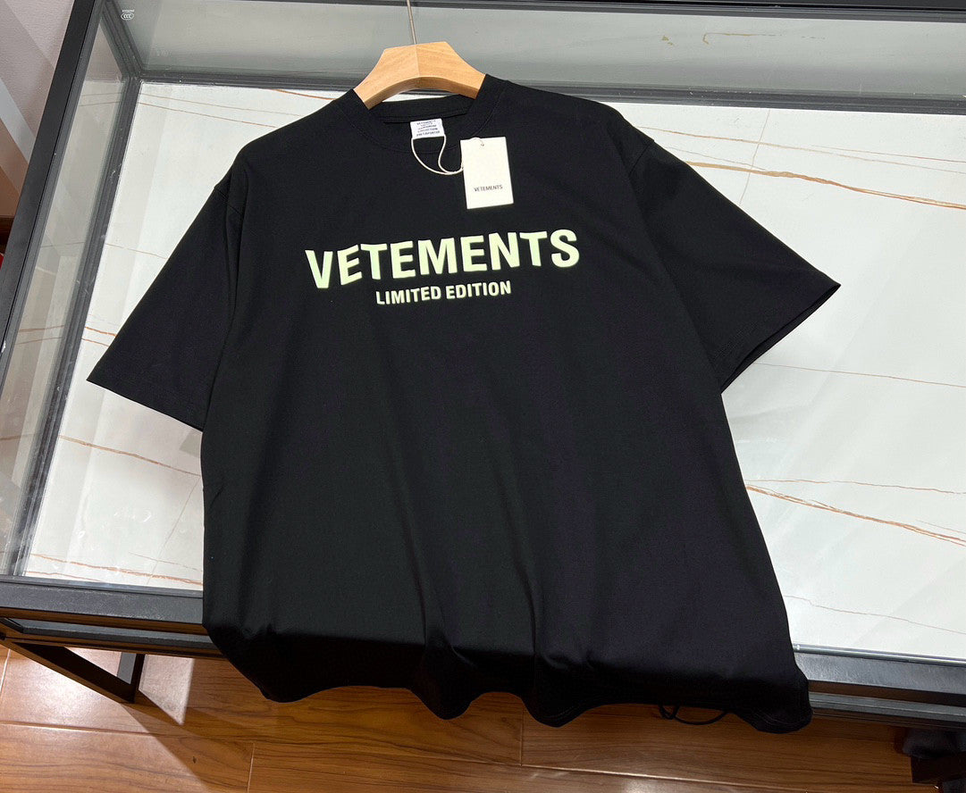 Vetements Men's and Women's Summer Letter Logo Printed Solid Colour Drop Shoulder Short Sleeve T-Shirt #99272
