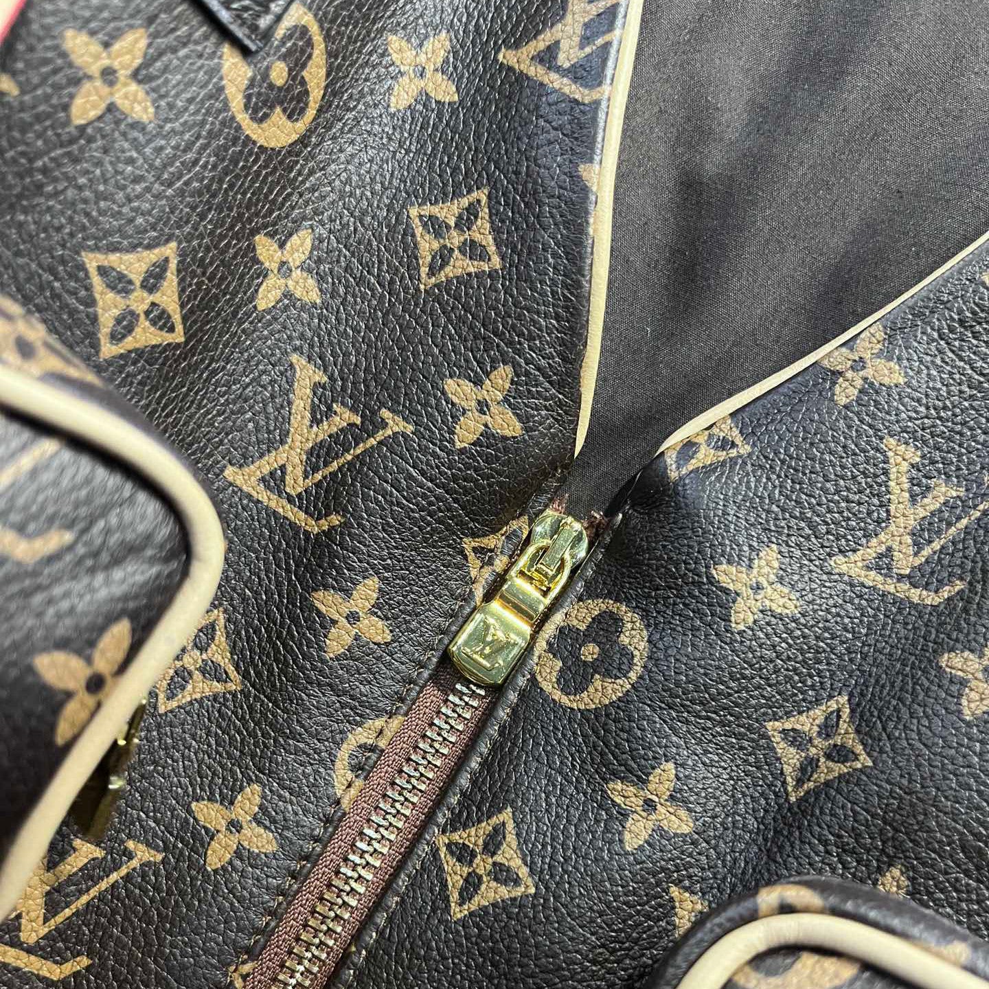 Louis Vuitton V-neck Leather Jacket With Multiple Pockets #96162