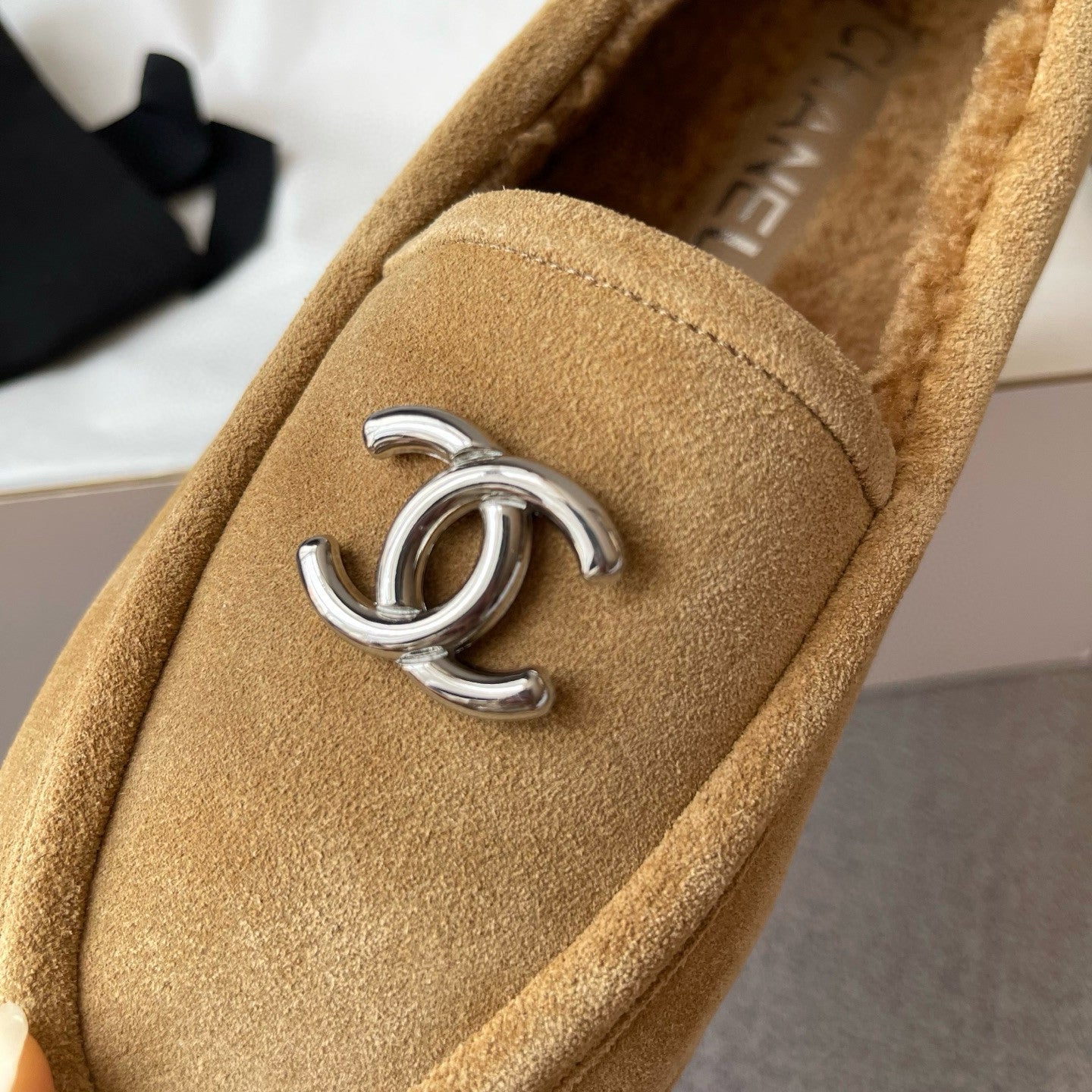 Chanel Women's Fall/Winter Logo Suede Solid-Color Round-Toe Low-Top Loafers Casual Flats Shoes #81589