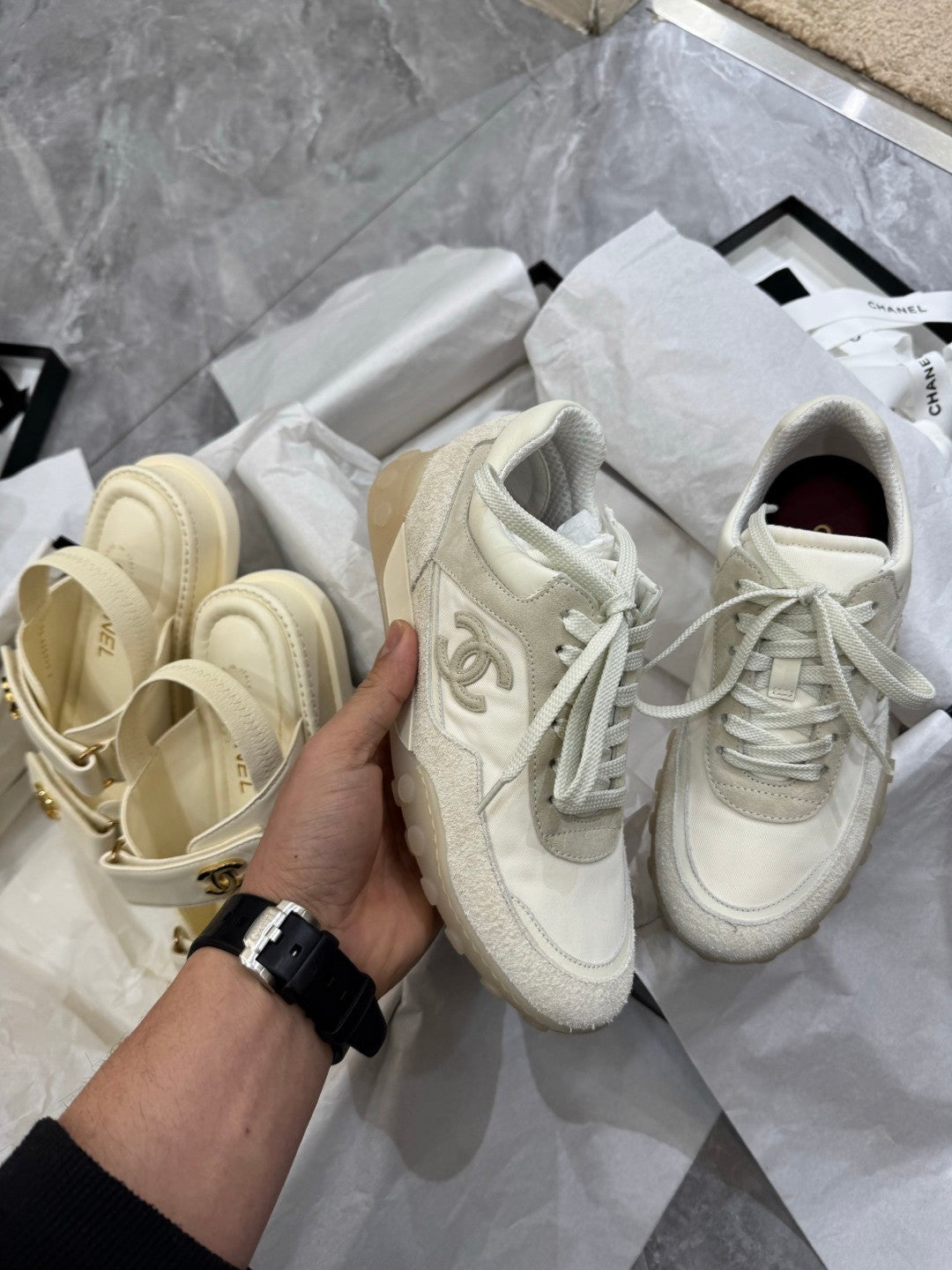 Chanel Sneakers Mixed Fibers Suede Calfskin Calfskin #381284