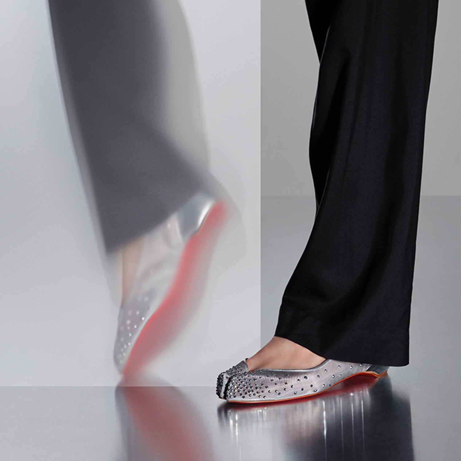 Christian Louboutin X Maison Margiela Women's Spring And Summer Mesh Drill Split-toe Flat Shoes Temperament Luxury Red Bottom Within The High Single Shoes Ngvp #1598