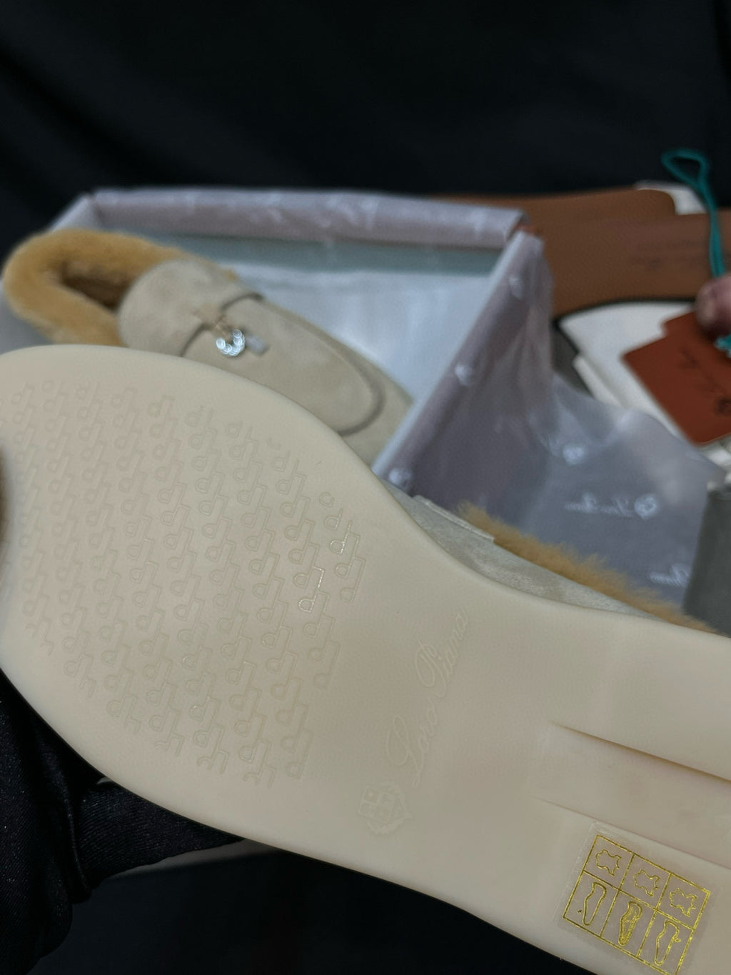 Loro Piana Women's Summer Charms Walk Moccasin Shoes Spring/Summer/Fall Solid-Color Beaver Fur Round-Toe Loafers Casual Shoes #81598