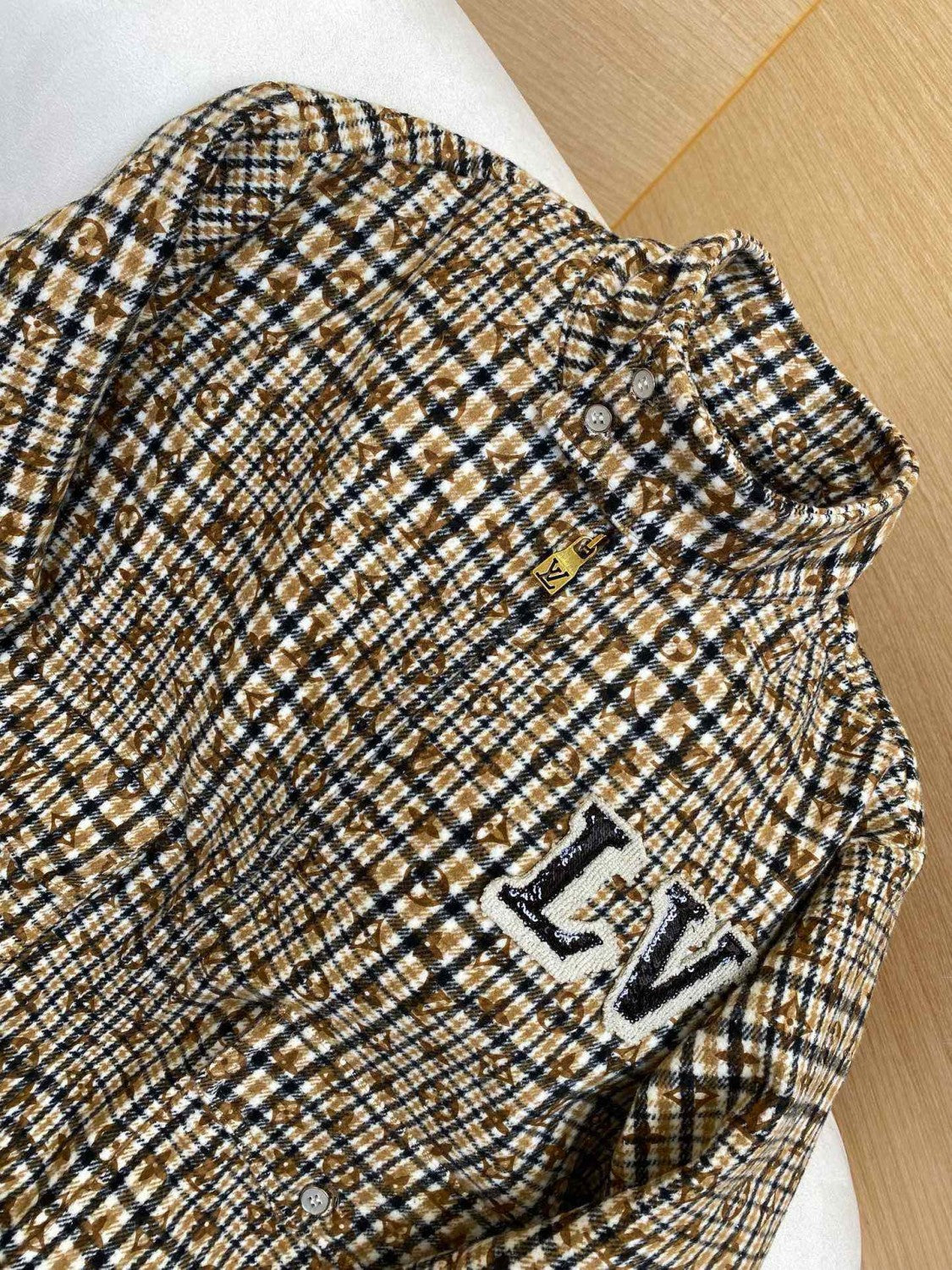 Louis Vuitton Men's Fall And Winter Embroidered Label Plaid Wool Jacquard Drawstring Zipper Long Sleeved Jacket #74488