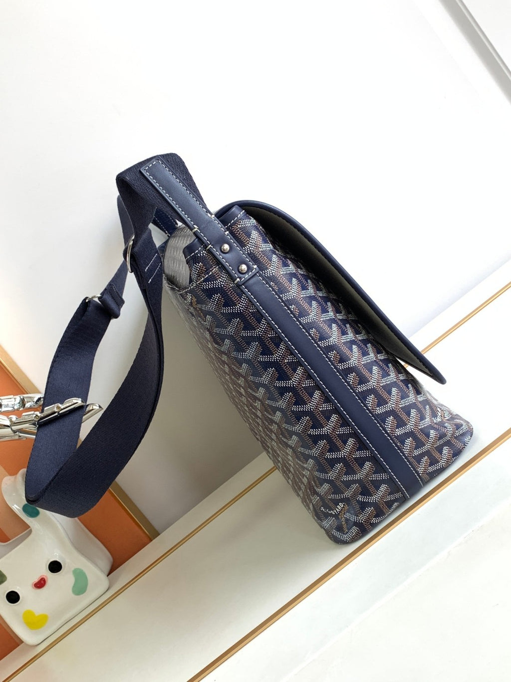 Goyard Medium Messenger Bag Shoulder Bag #95153