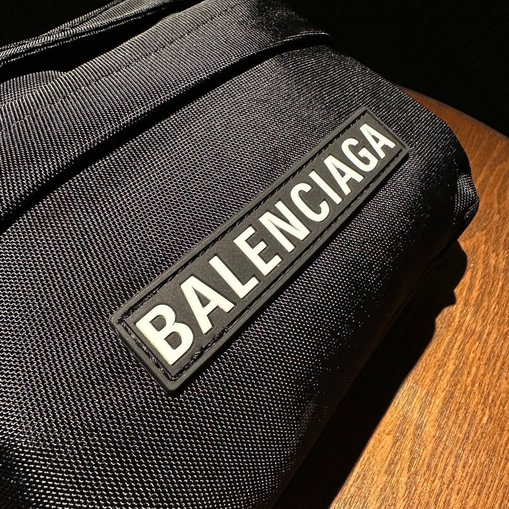 Balenciaga Men's Logo Zipper Closure Recycled Nylon Chest Bag Casual Solid Color Single-Shoulder Crossbody Waist Bag Bags 7708812AAUU1000 #81557