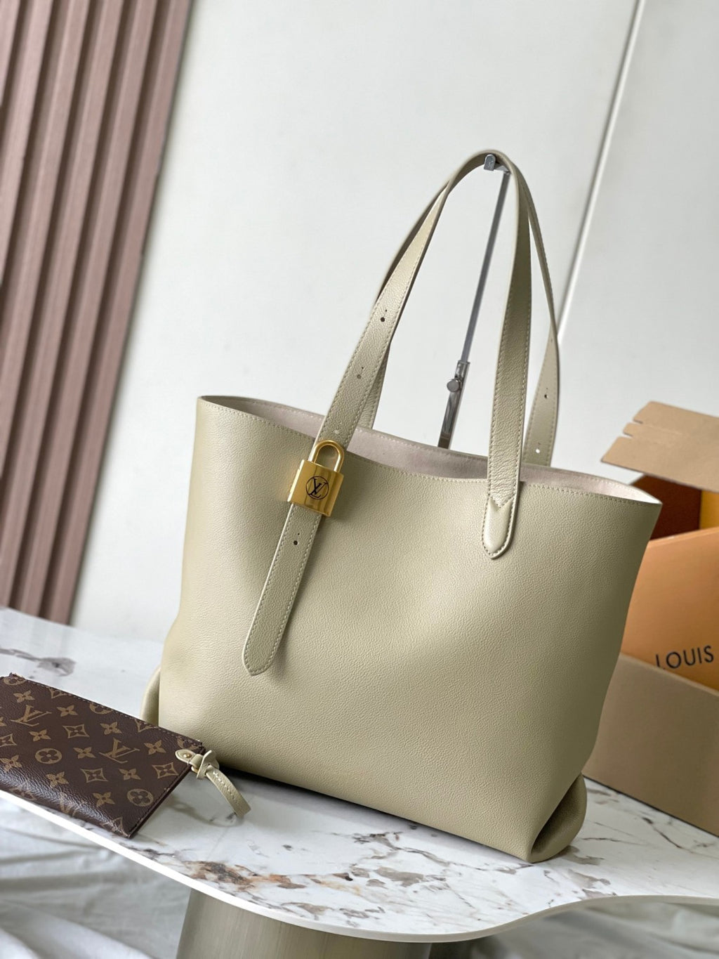 Low Key Cabas Louis Vuitton Women's Solid Color Adjustable Shoulder Strap Letter Logo Inside Cowhide Shopping Bag Shoulder Tote Bag Bags #75412
