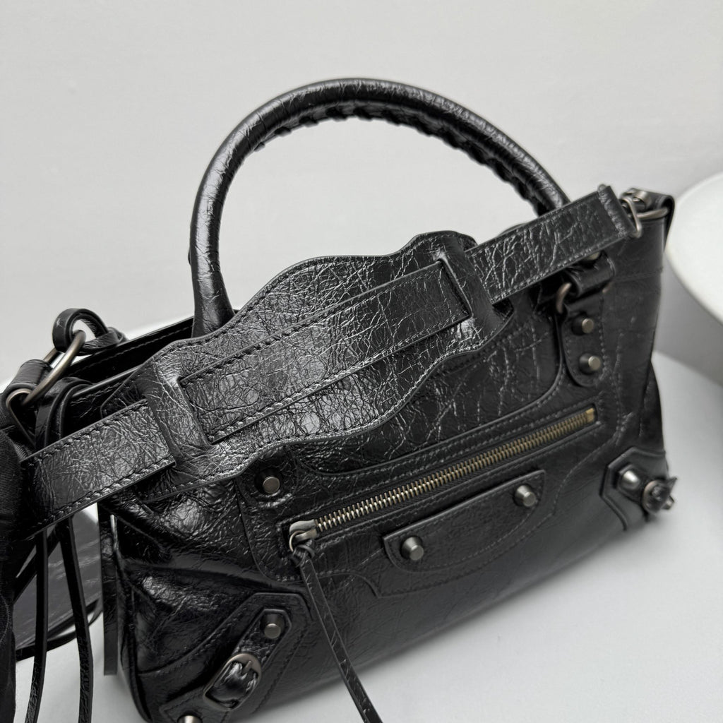 Balenciaga Le City Bag Medium in Black #333603