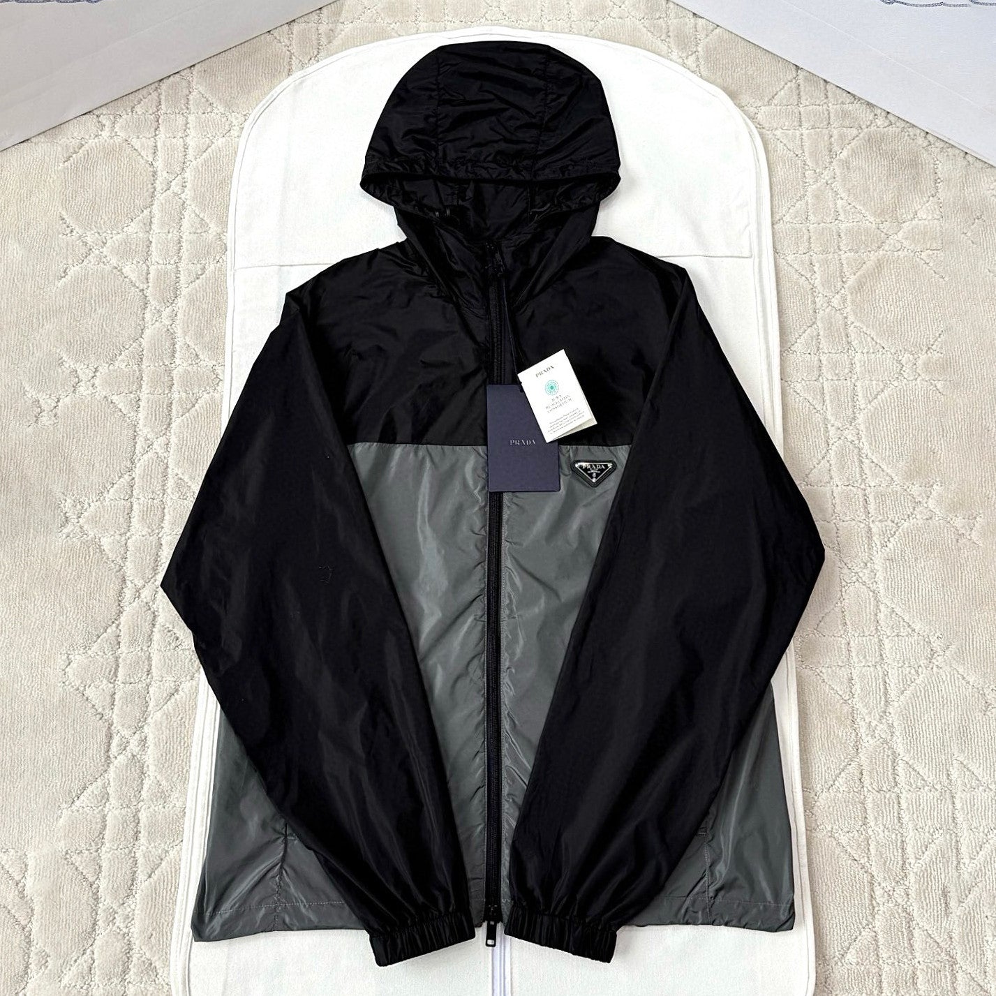 Prada Men's Spring/summer Fashion Casual Color Block Logo Badge Zipper Hooded Elastic Waist Loose Jacket Striped Patchwork Loose Cuffs Casual Pants Nylon Fabric Suit Set #78355