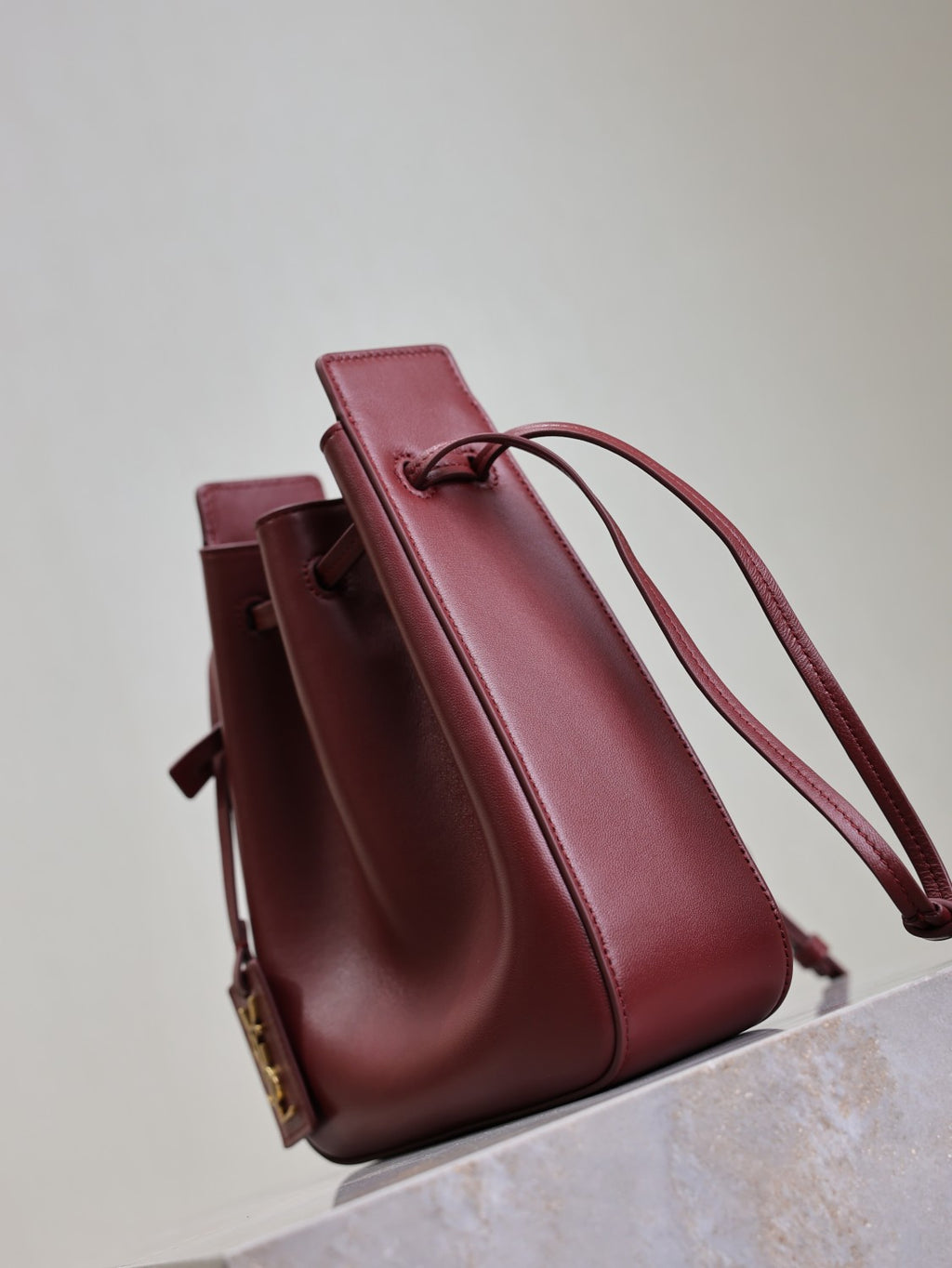 SAINT LAURENT Women's Solid Colour Adjustable Shoulder Strap Leather Drawstring Shoulder Bucket Bag Bags #76825