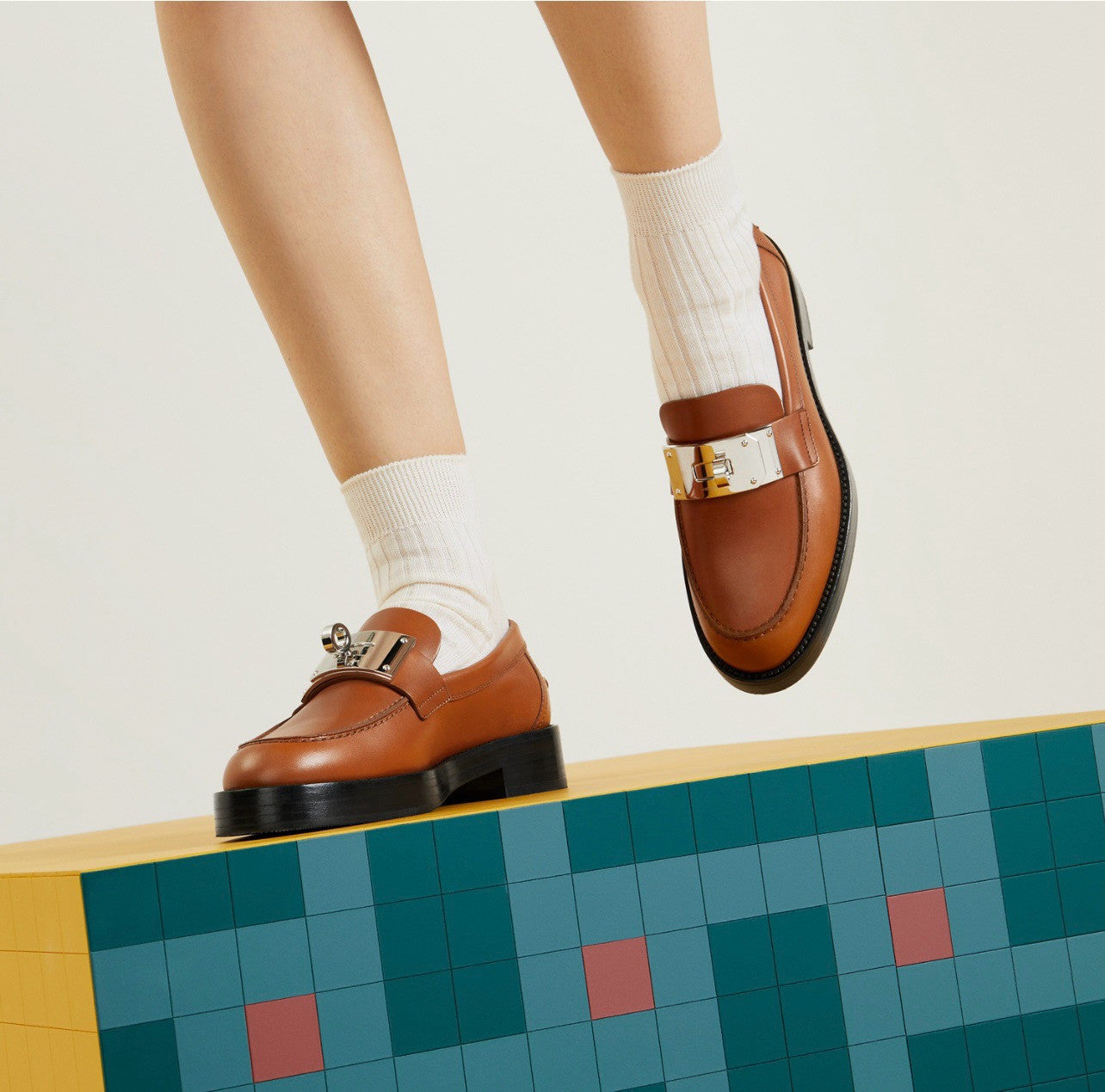 Hermes Hot loafer Beige #334035
