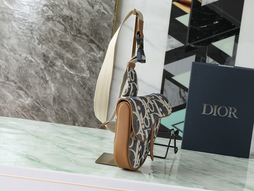 Dior Saddle Bag #379284