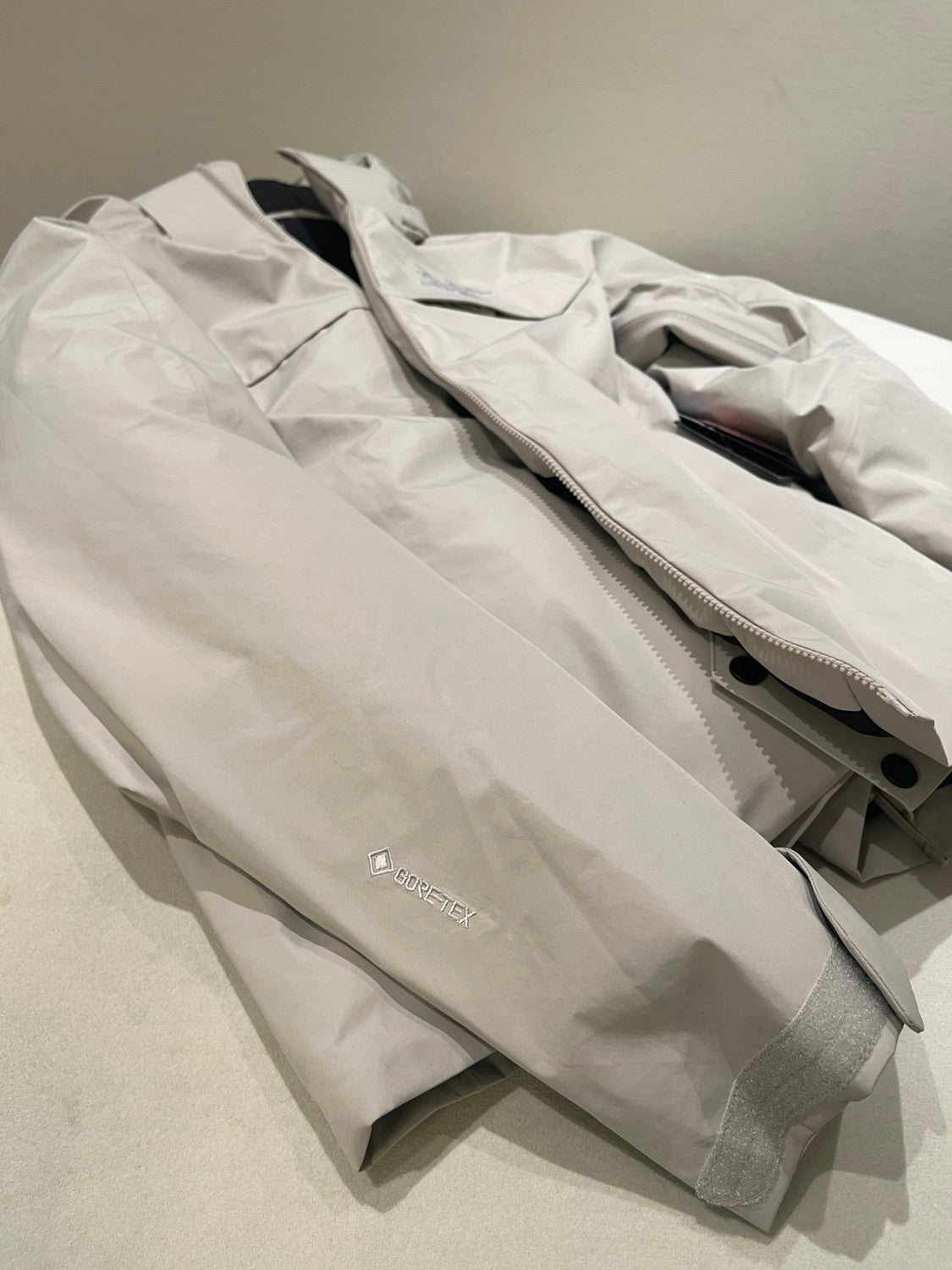 Arcteryx Men's Autumn And Winter Solid Color Zipper Waterproof Windproof Long-Sleeved Hooded Puffer Down Jacket #74124