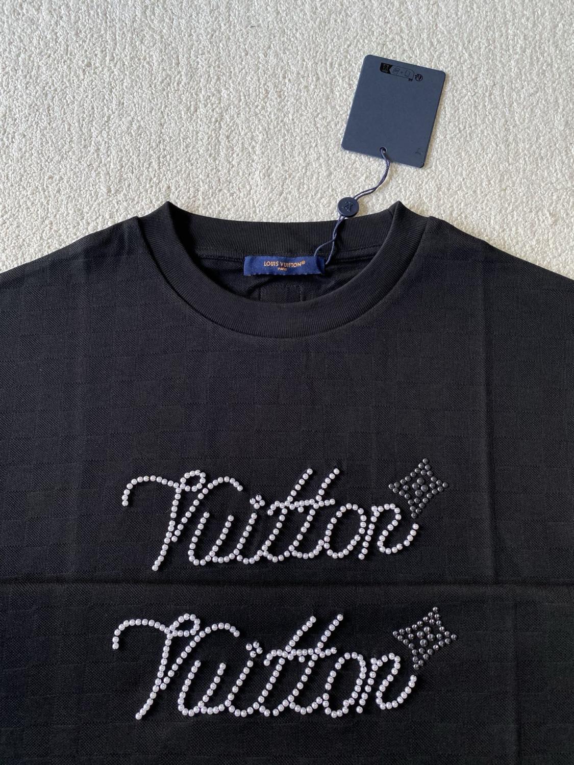 Louis Vuitton Men's Summer Fashion Casual Solid Color Beaded Embroidered Logo Jacquard Fabric Short-sleeve T-Shirt #78452