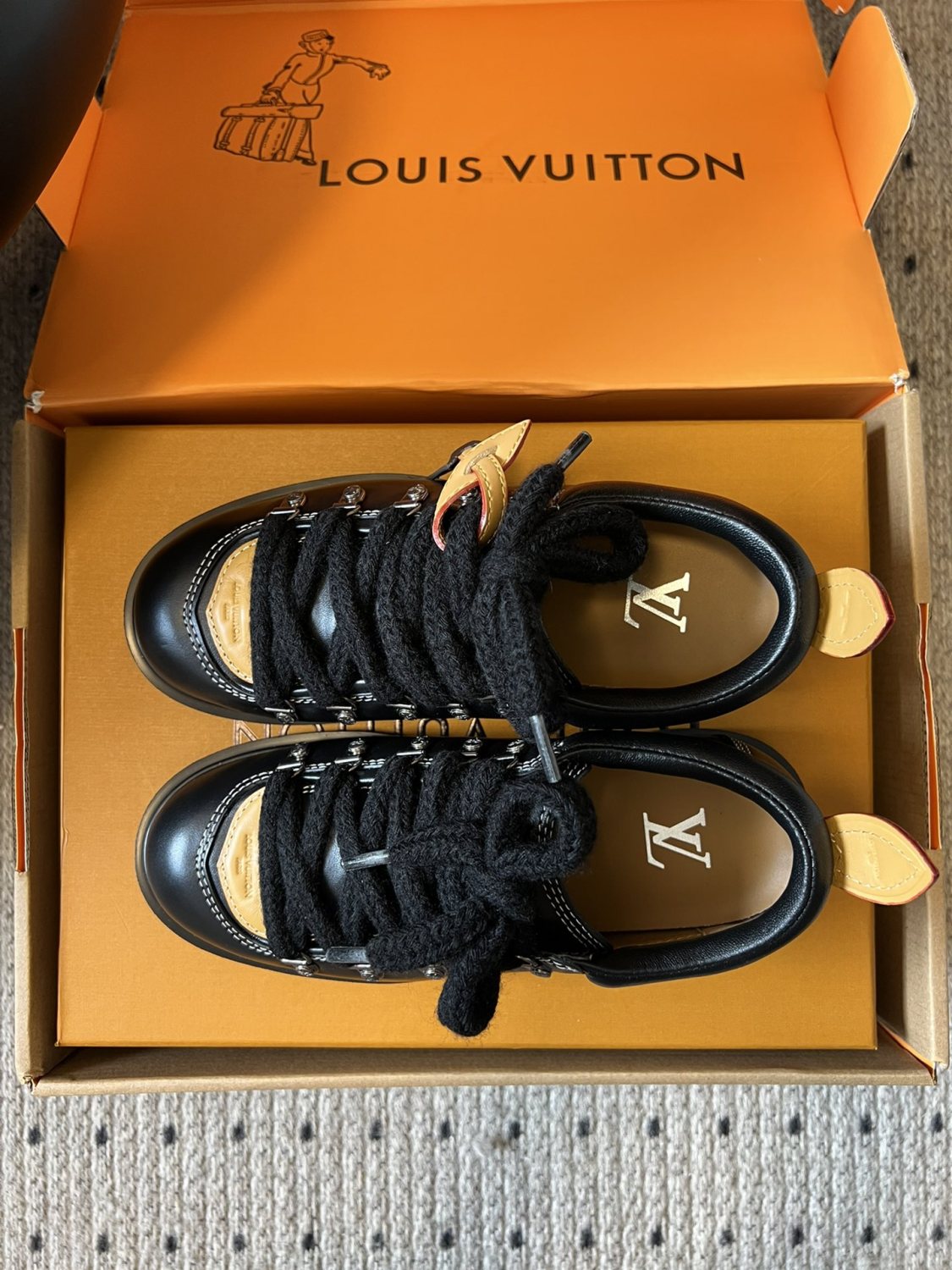 Louis Vuitton LV REMIX  Men's And Women's Spring/summer Fashion Casual Round Toe Lace Up Classic Printed Leather Casual Shoes Hiking Derby Shoes #78382