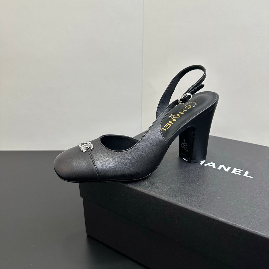 Chanel 9cm Heel Height Double C Thick Heel Back Hollow Color Block Stitching High Heel Sandals #333233
