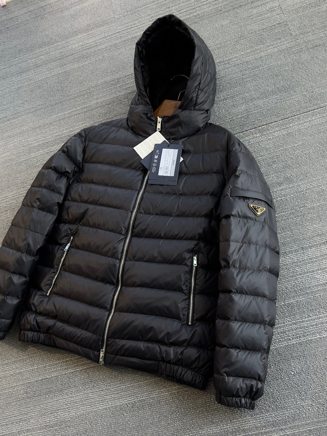 Prada Piumino Nylon Down Jacket Nero #336637