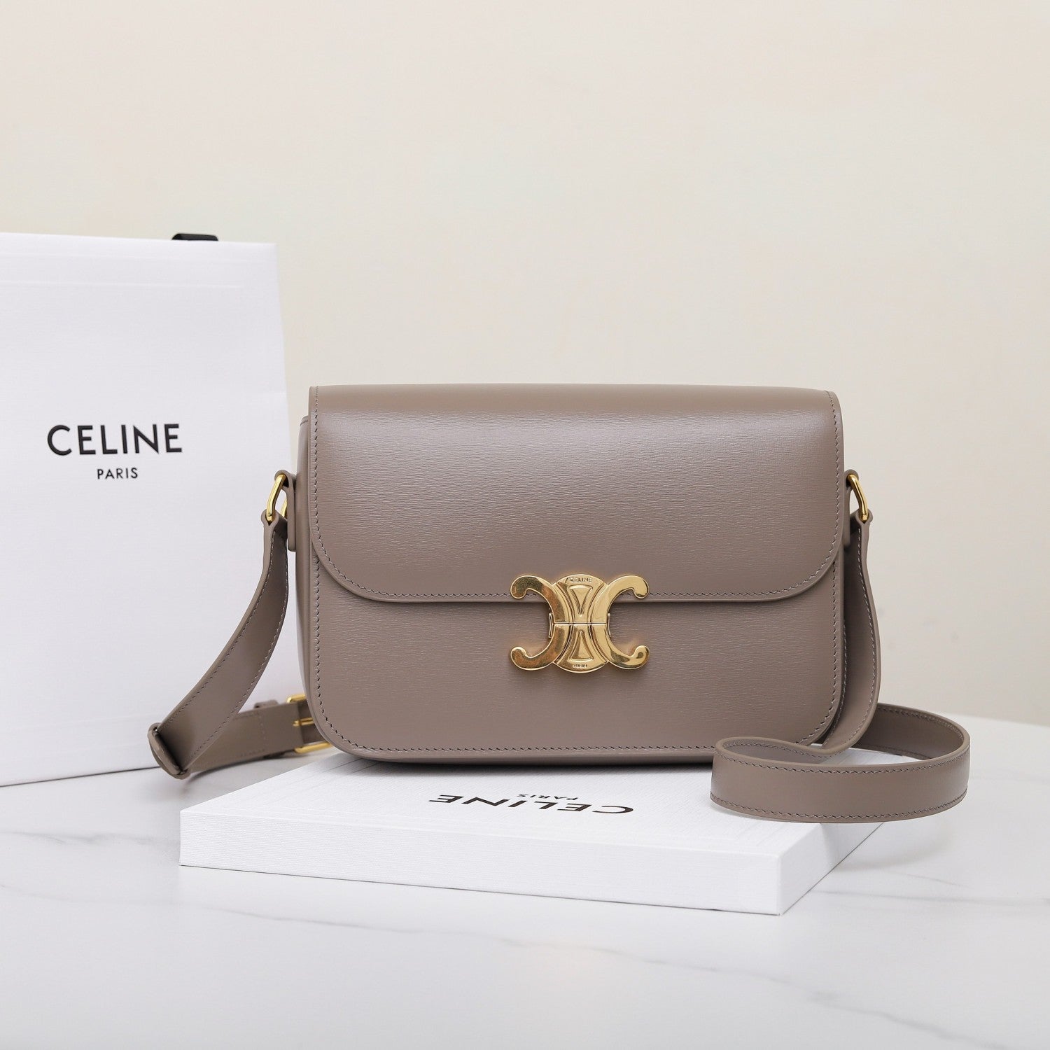 Celine Teen Triomphe Glossy Cow Leather Handbags Women's Temperament Luxury Solid Colour Temperament Crossbody Bag Logo Handbags Bag Bags #71965