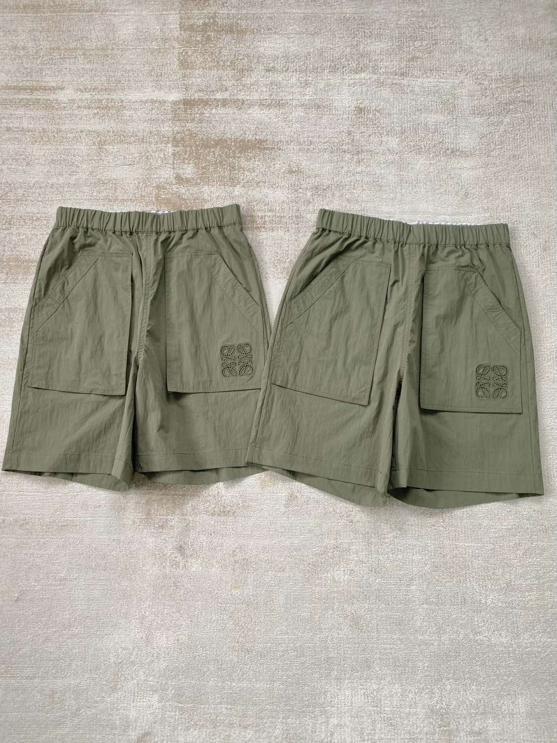 Loewe Men's and Women's Summer Solid Color Logo Embroidered Pocket Casual Shorts #99662