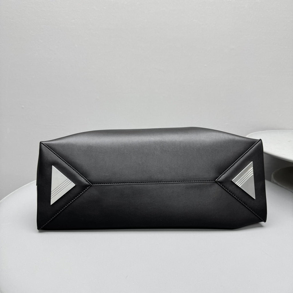 The Attico ''la Passeggiata Small'' Black Top Handle Women's Spring And Summer Fashion Shaped Clutch Bag Underarm Bag Fashion Design Modern Bags Ngvp #1721