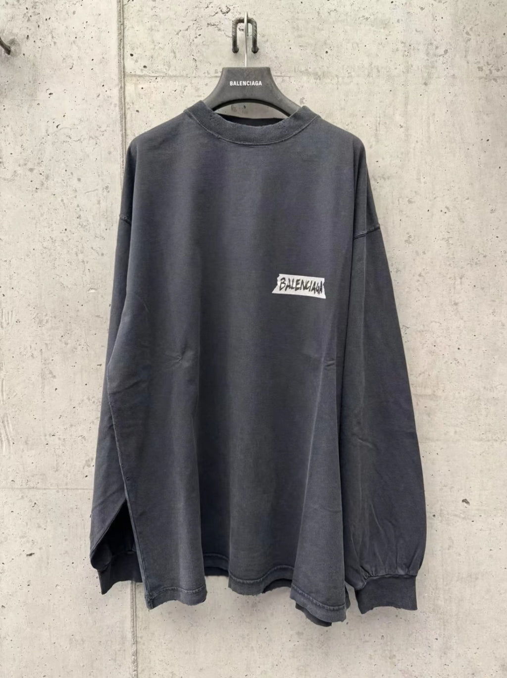 Balenciaga Top-quality Version Men's Masking Tape Long Sleeve T-shirt Large Fit in Faded Black #336737
