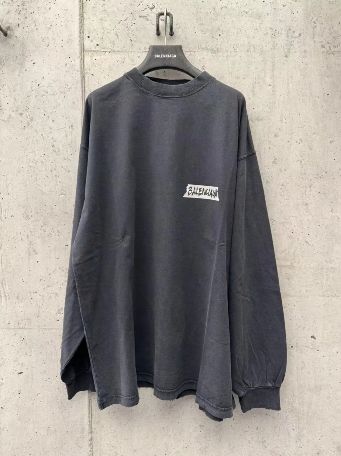 Balenciaga Top-quality Version Men's Masking Tape Long Sleeve T-shirt Large Fit in Faded Black #336737