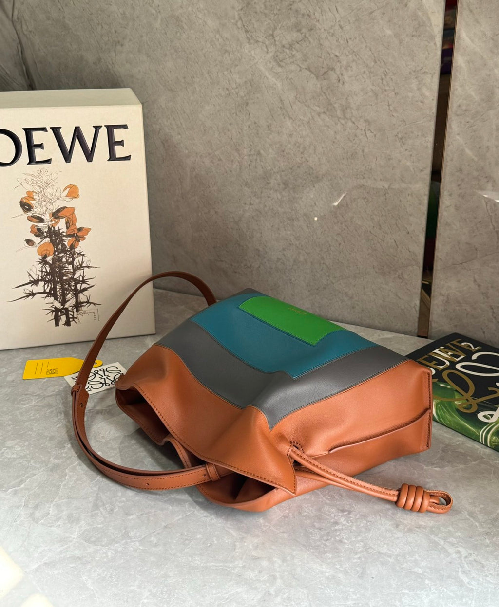 LOEWE Flamenco x Albers  Medium Nappa Leather Flamenco Clutch Caramel Bright Green Logo Classic Cowhide Colorblocked Clutch Bag #332361