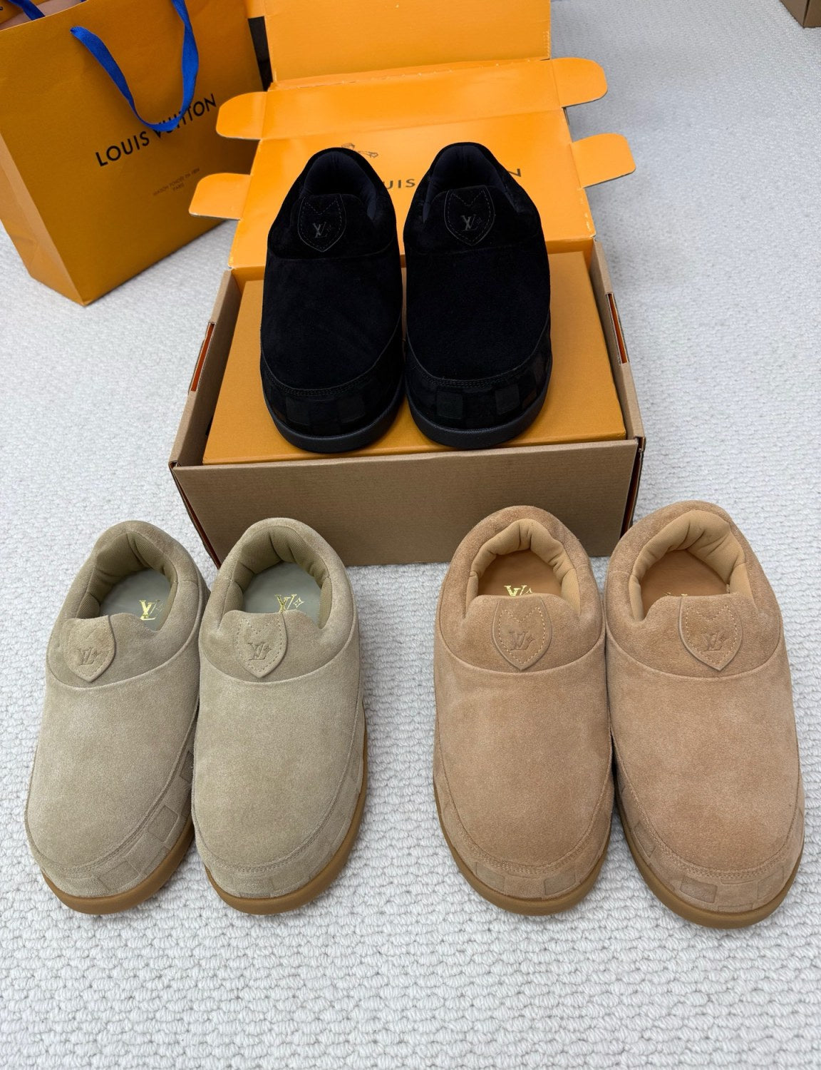 Louis Vuitton LV Yeti Slip On Men's And Women's Autumn/winter Printed Patchwork Round-toe Chunky Suede Fashionable Warm Boots Couples' Shoes #81454