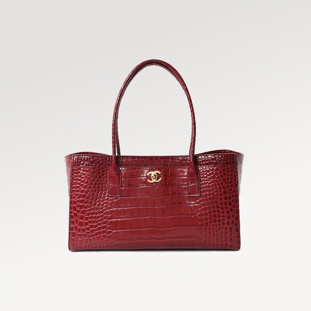 Chanel Women's New 26S Cerf Classic Commuter Tote In Burgundy Available In Two Sizes Bag Lady Bags #197228