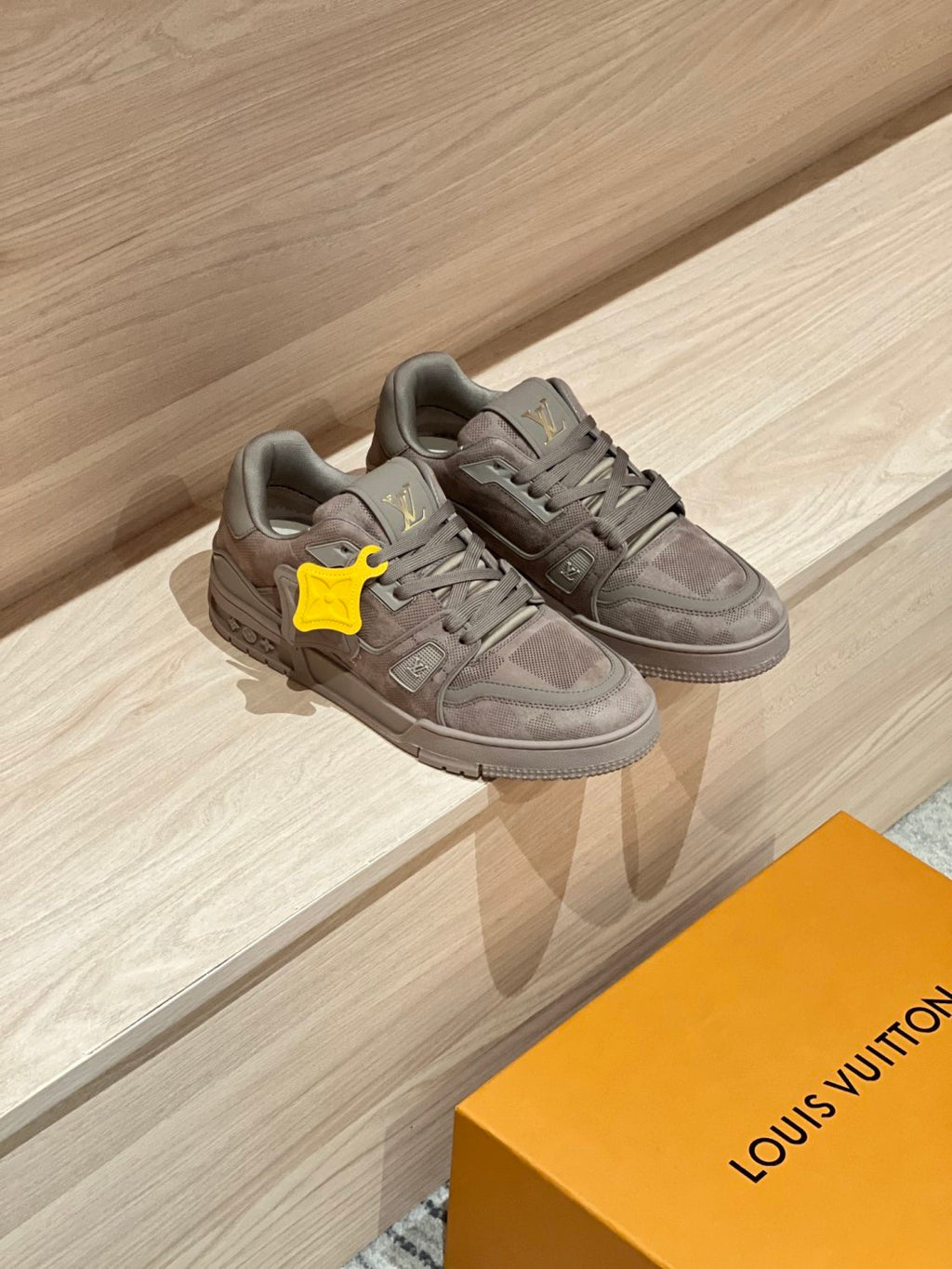 Louis Vuitton LV Trainer Men's And Women's Four Seasons Solid Color Cowhide Low-top Lace-up Flat Casual Shoes #76487