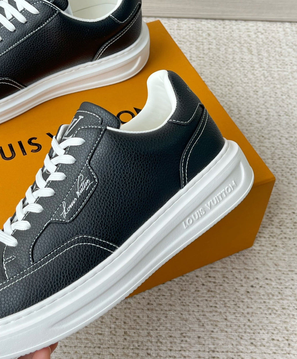 LOUIS VUITTON Beverly Hills Sneaker Shoes #380296