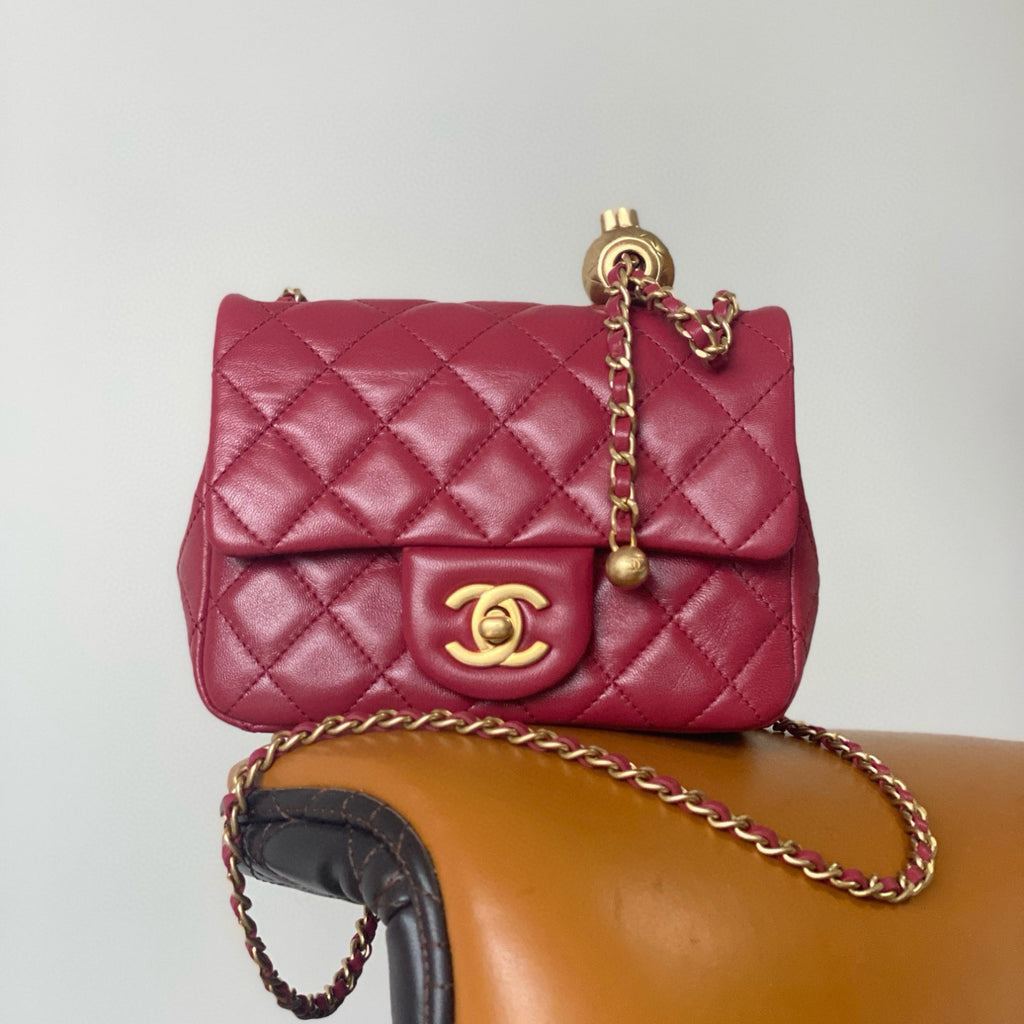 Chanel Women's Adjustable Shoulder Strap Diamond Pattern Gold Buckle Chain Gold Ball Solid Color Leather Crossbody Shoulder Bag Bags #76352