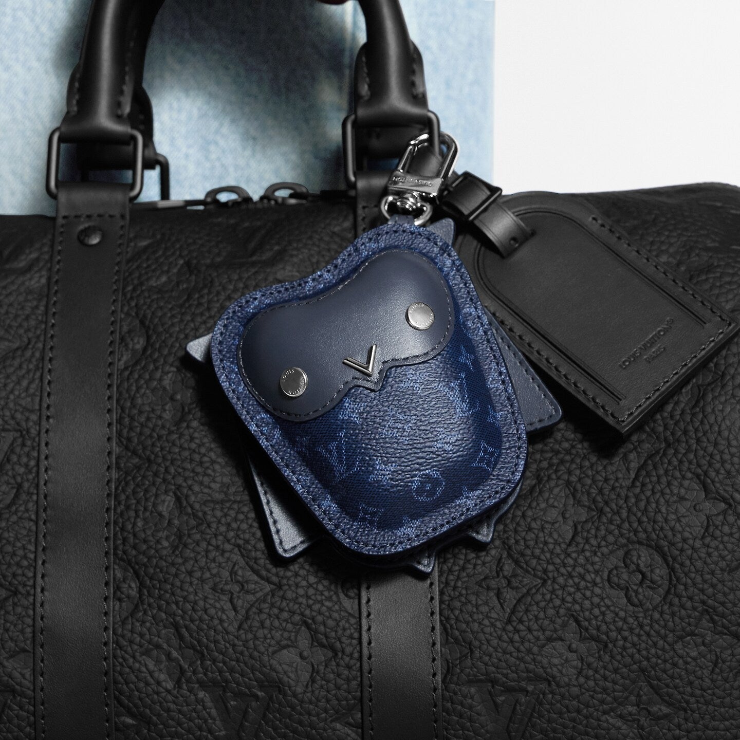 Louis Vuitton Lv Owl Headphones Bag Keychain Pendant Fashionable Exquisite Bag Pendant Monogram Mini Bag Accessory M03442 #195328