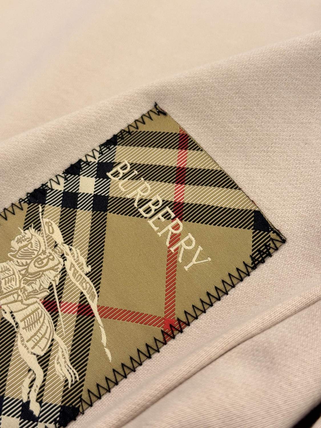 Burberry Men's Spring and Autumn Solid Color Checkered Printed Label Loose Round Neck Long Sleeve Sweatshirt #74744