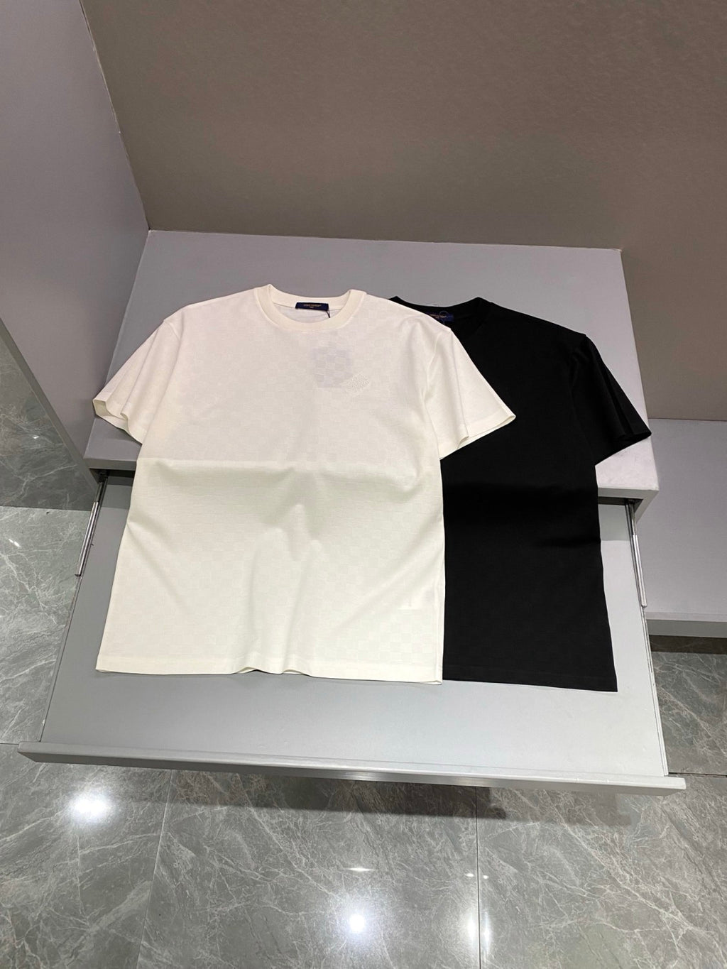 Louis Vuitton Men's Summer Solid Color Letter Logo Round Neck Cotton Short Sleeve T-Shirt #76428