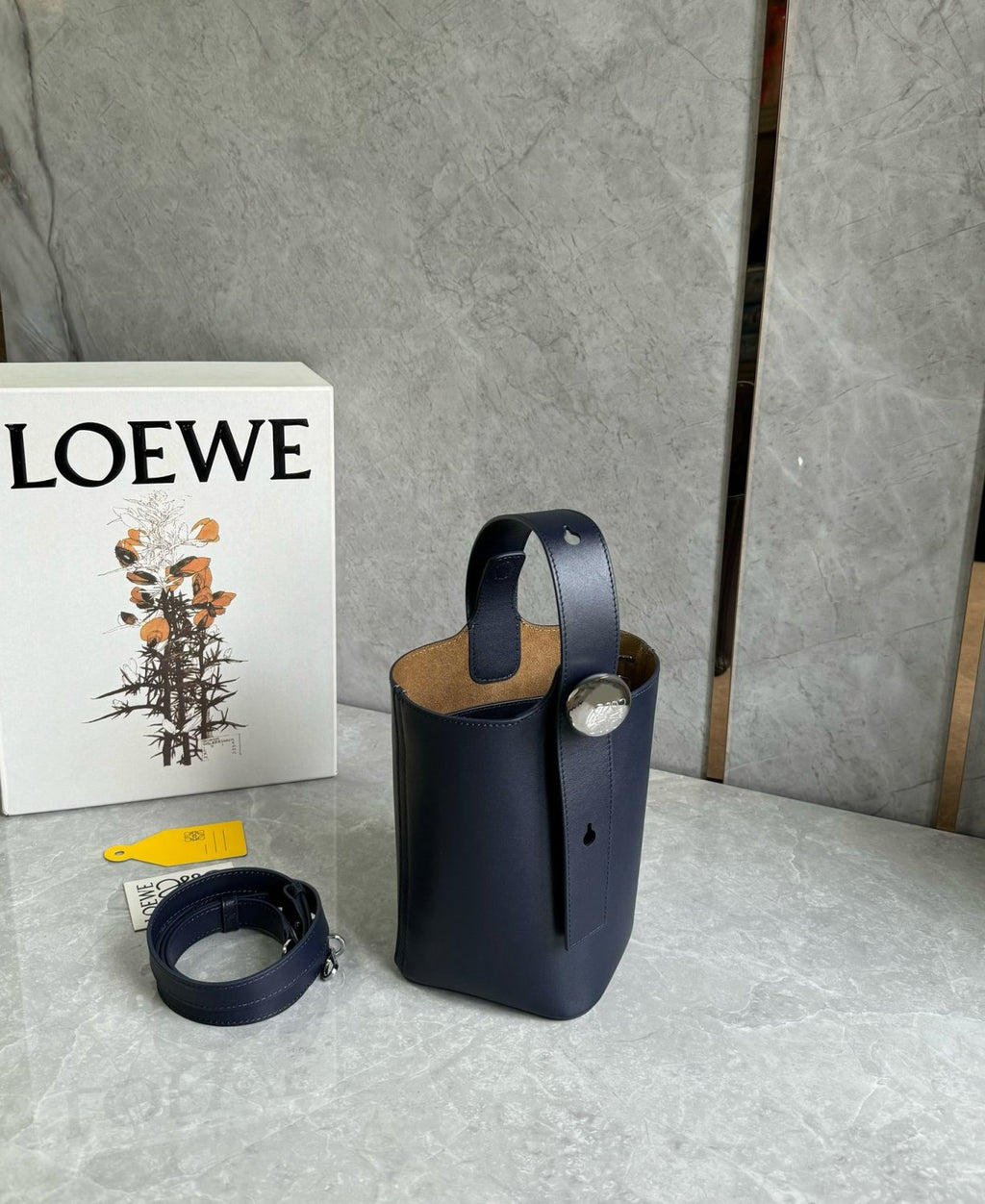 Loewe Mini Pebble Bucke #376317