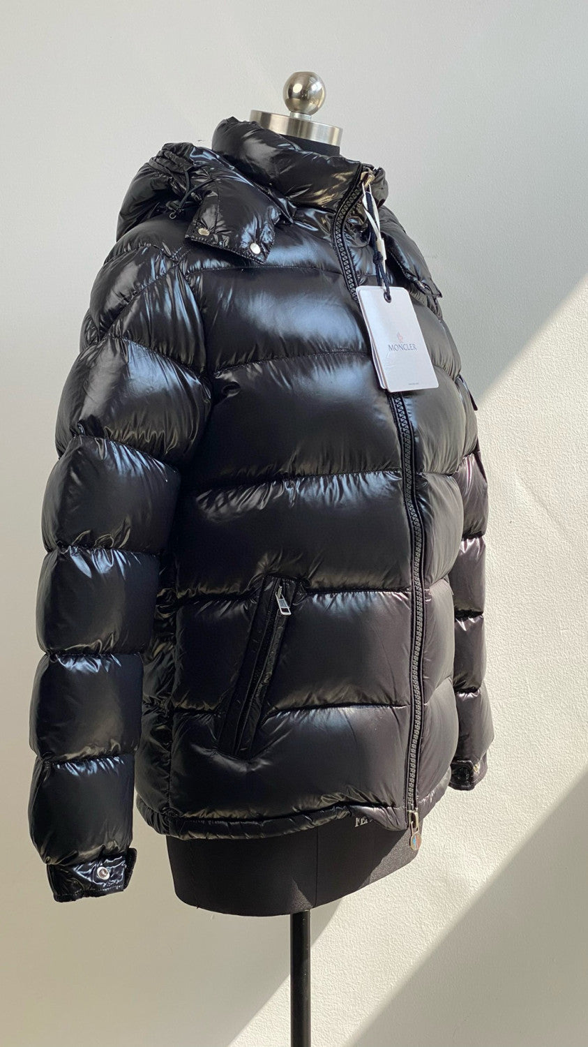Moncler Maya Men's Winter Black Zip Short Hooded Puffer Down Jacket #97625
