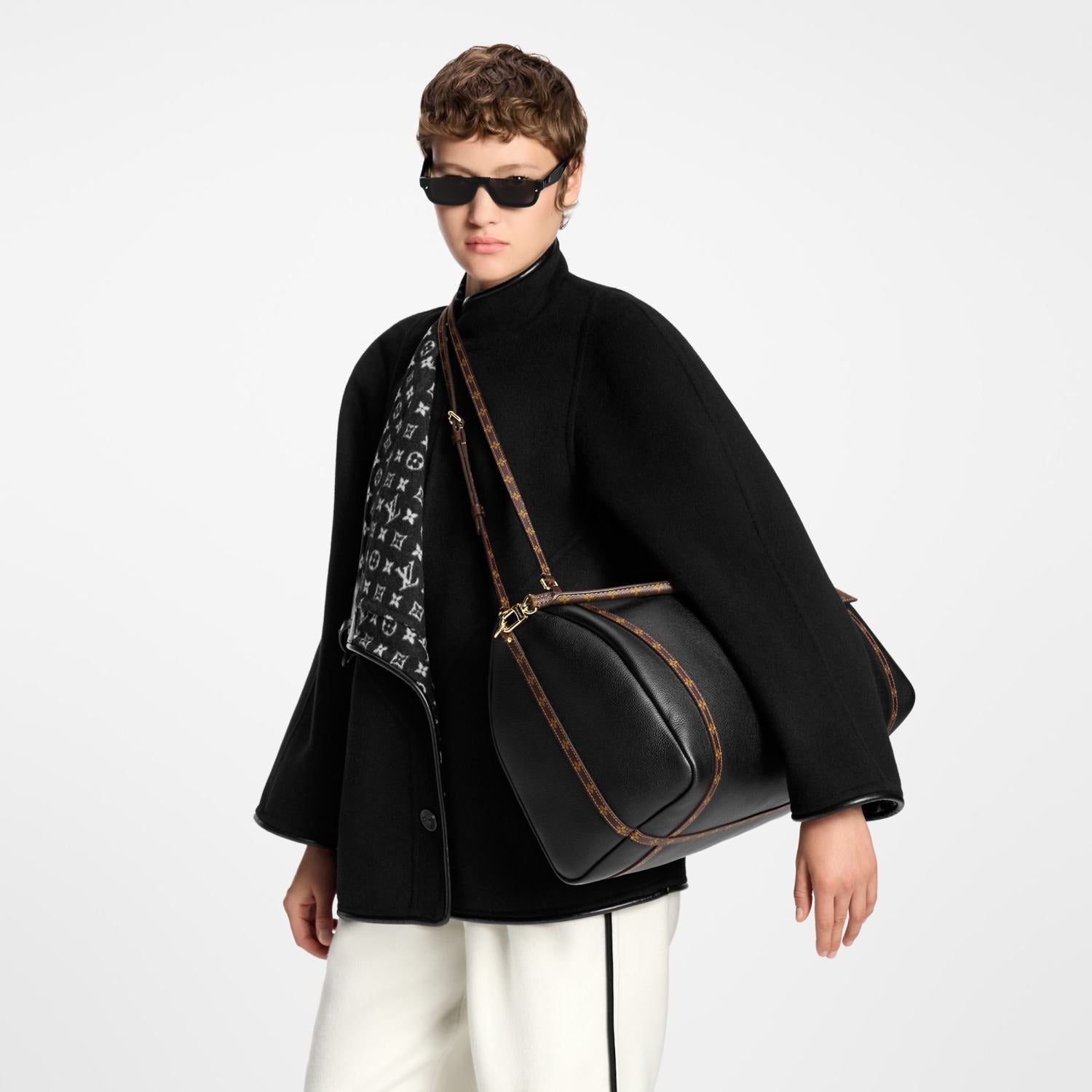 LOUIS VUITTON Express Travel Bags #384057