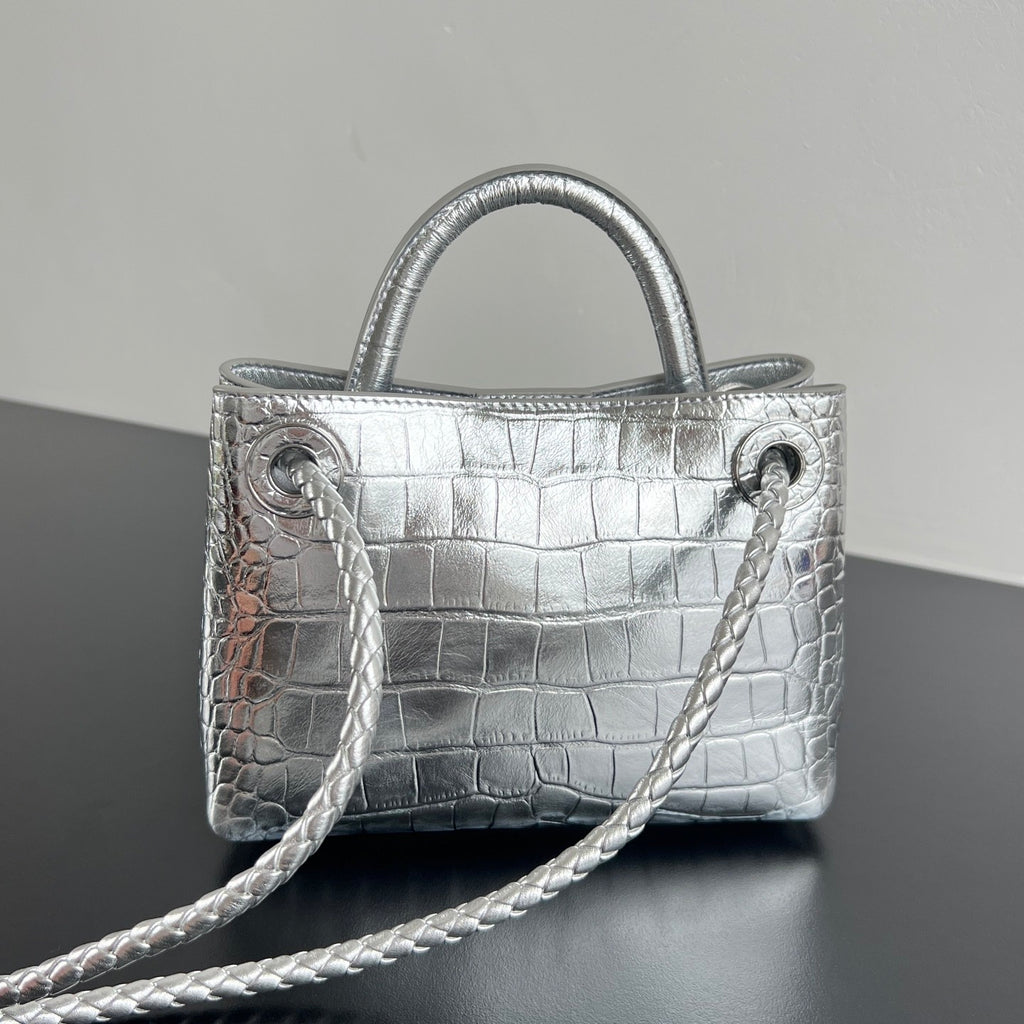 Bottega Veneta  Andiamo Mini Crocodile Pattern Handbag Stylish And Elegant Bags In Gold And Silver Bag Bags Metallic-colored Leather Tends To Fade Easily #196